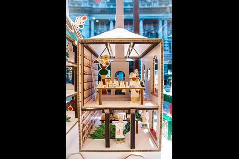 L'Occitane Christmas window 2021